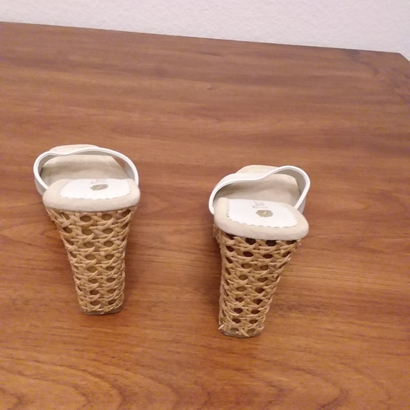 Two Lips sandals - Picture 5 of 7